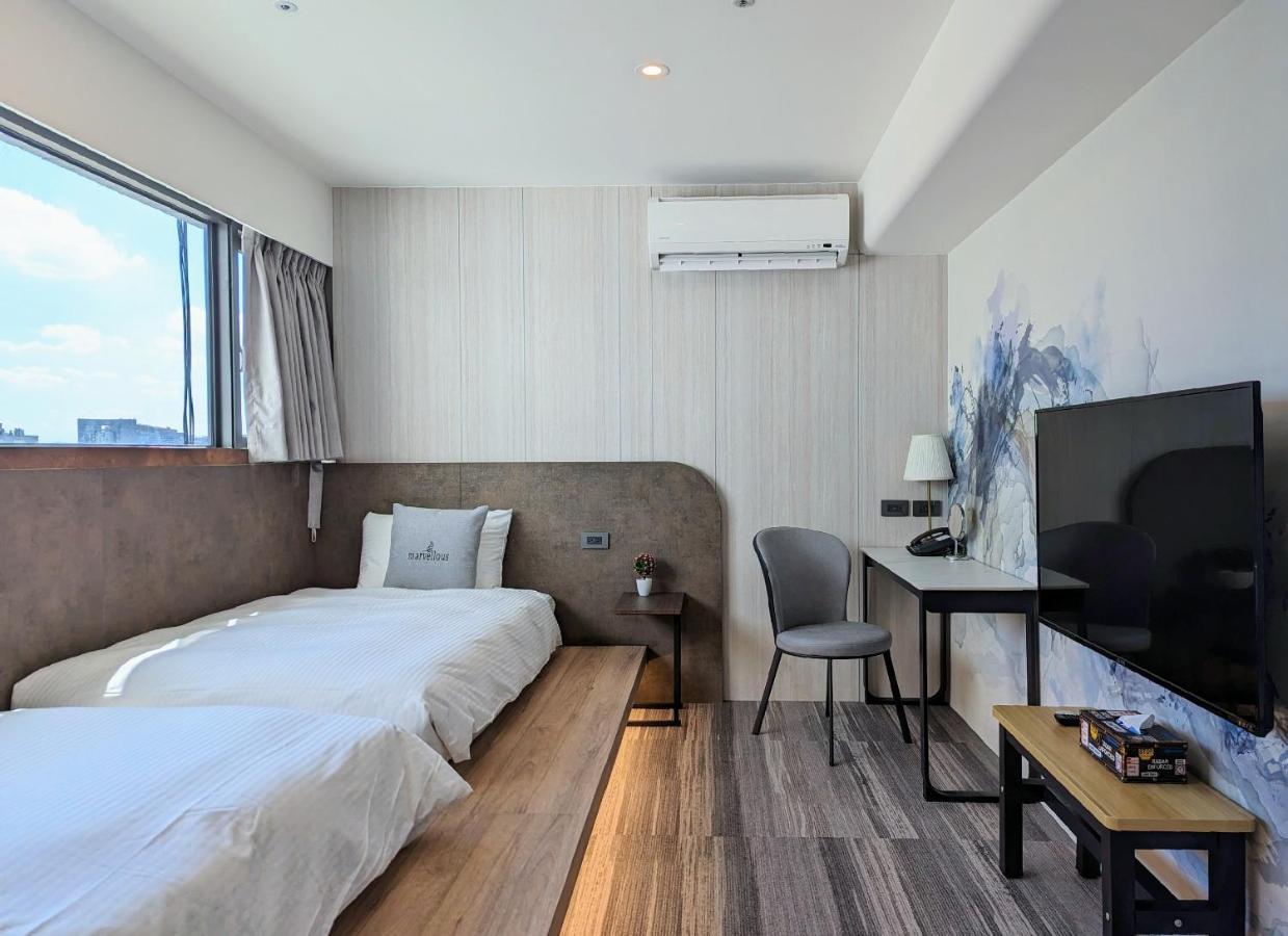 K Hotel - Yizhong Taichung Exterior photo
