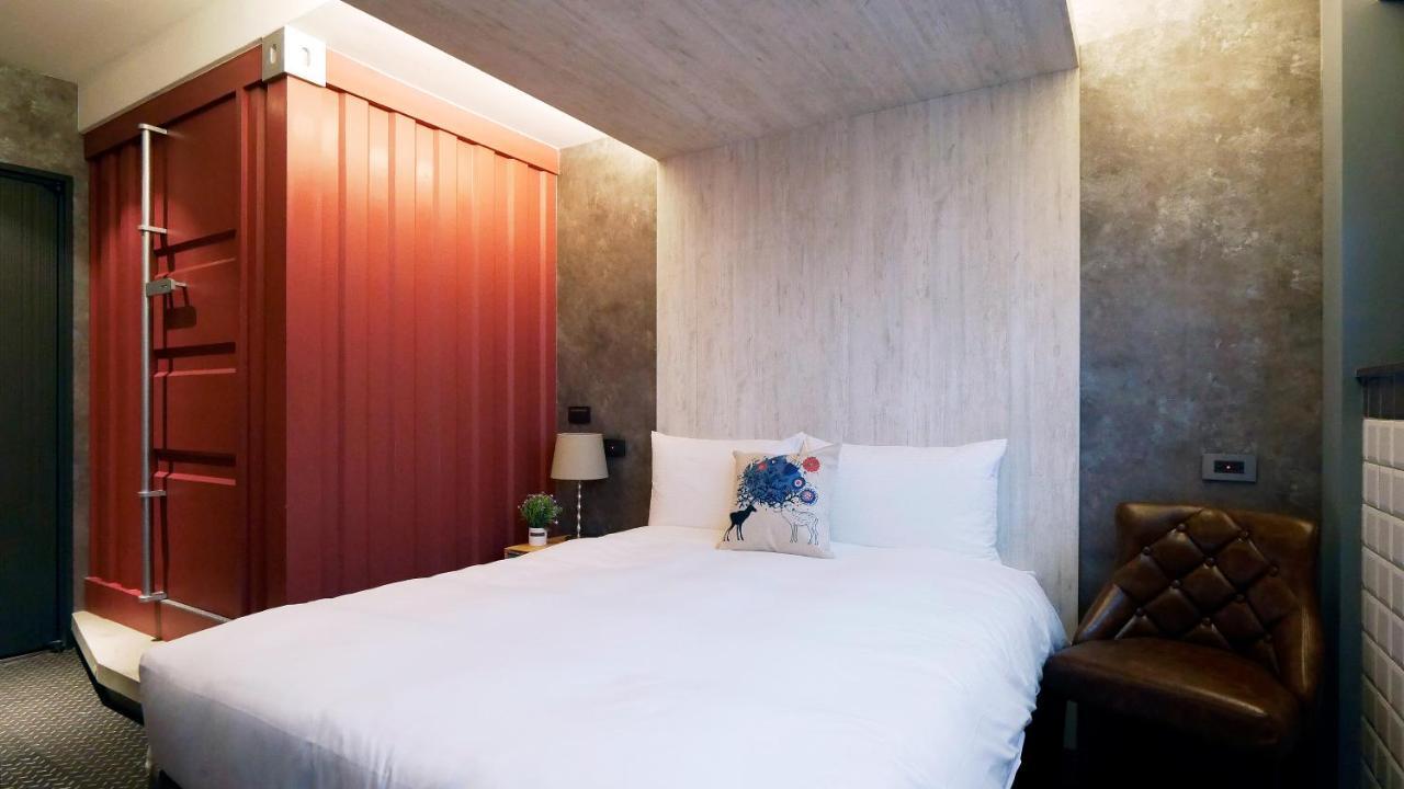 K Hotel - Yizhong Taichung Exterior photo